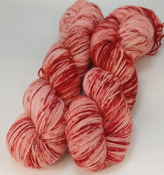 Bresni's Merino Rose Petal Kiss