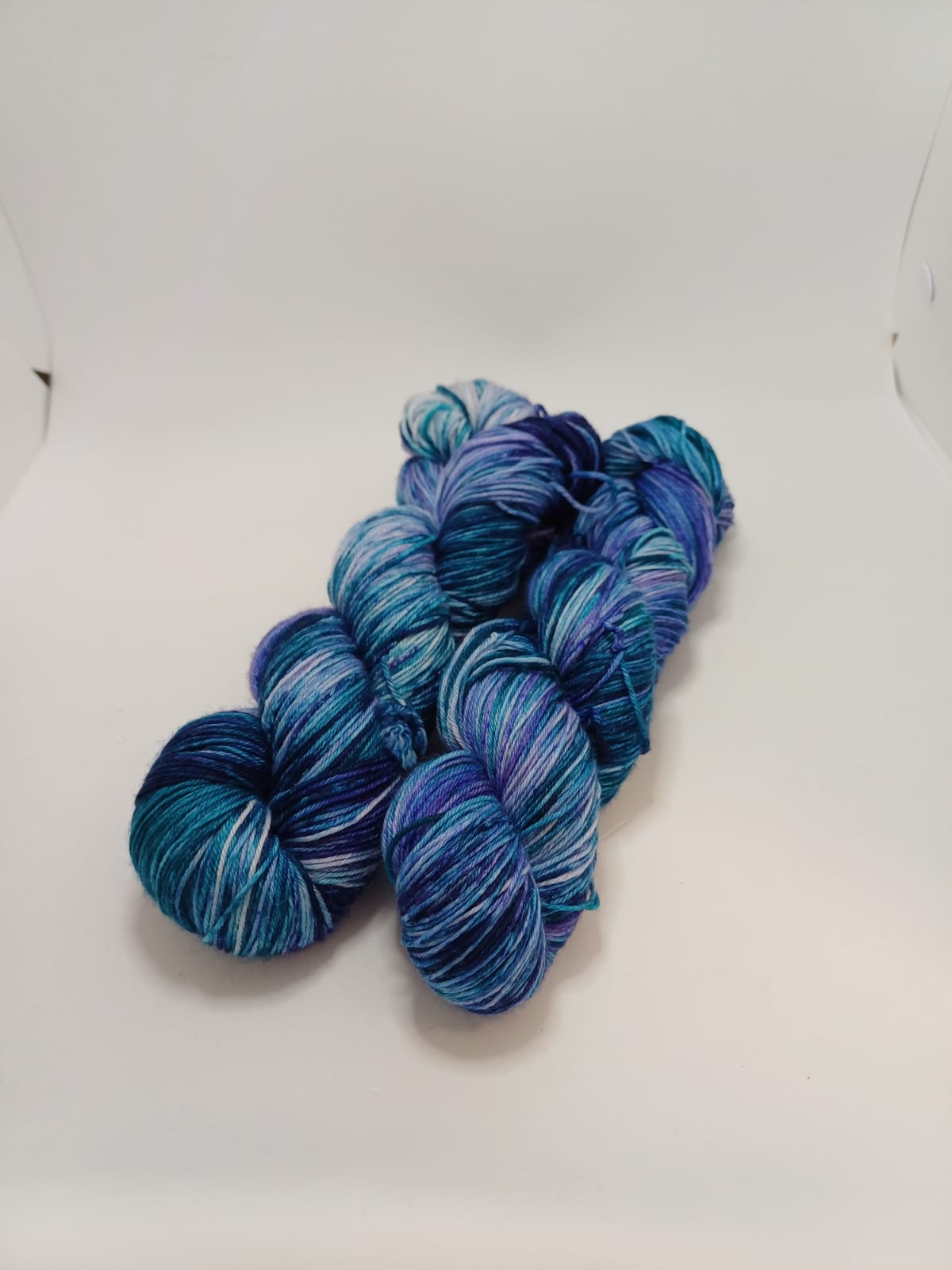 Bresni's Merino "Happy Thursday"